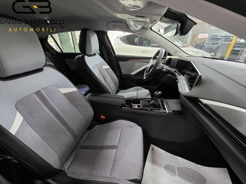 Opel Astra 1.2 Turbo 130cv Business Elegance MT6