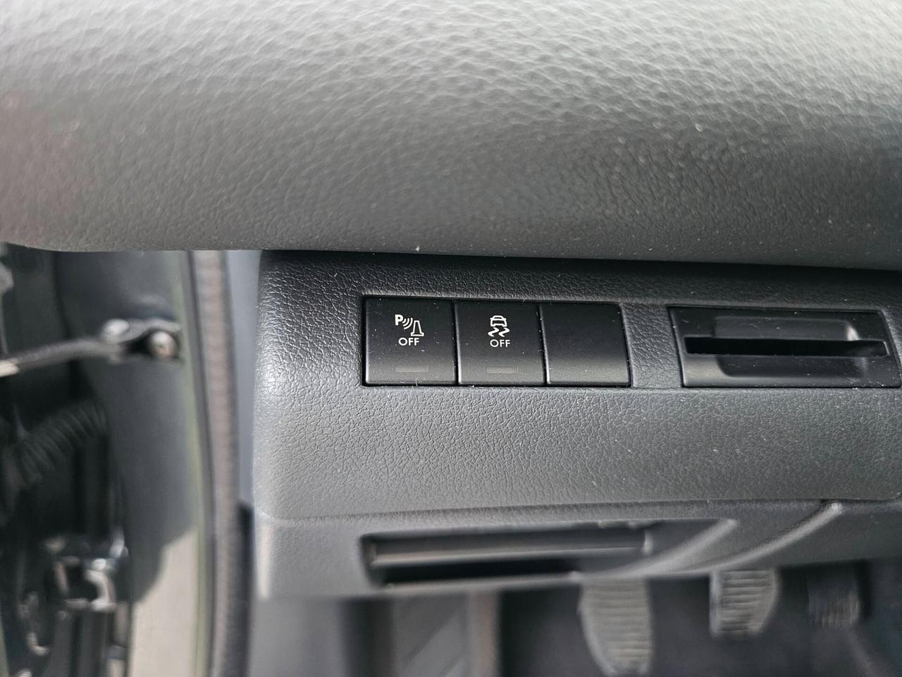 PEUGEOT 3008 1.6 HDI 115CV BUSINESS