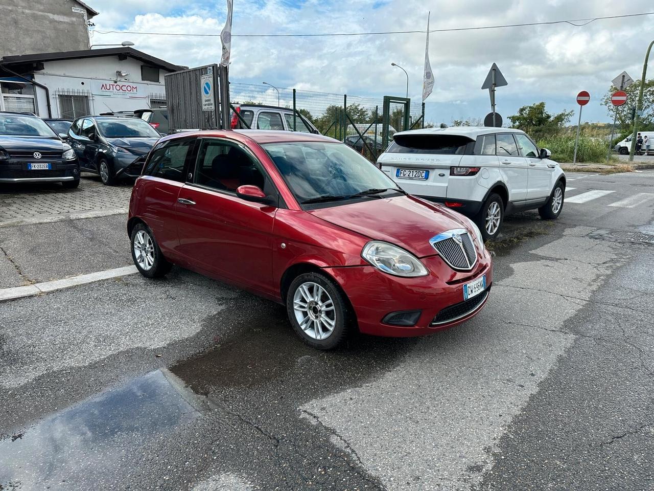 Lancia Ypsilon 1.4 Platino Ecochic GPL