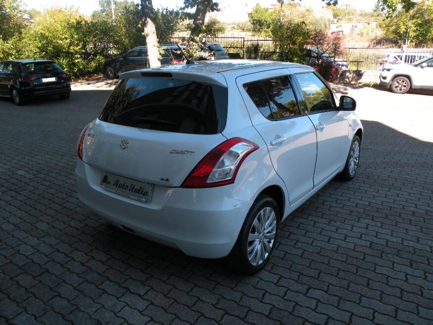 SUZUKI SWIFT 1.2 VVT 94CV 4WD Top 2011