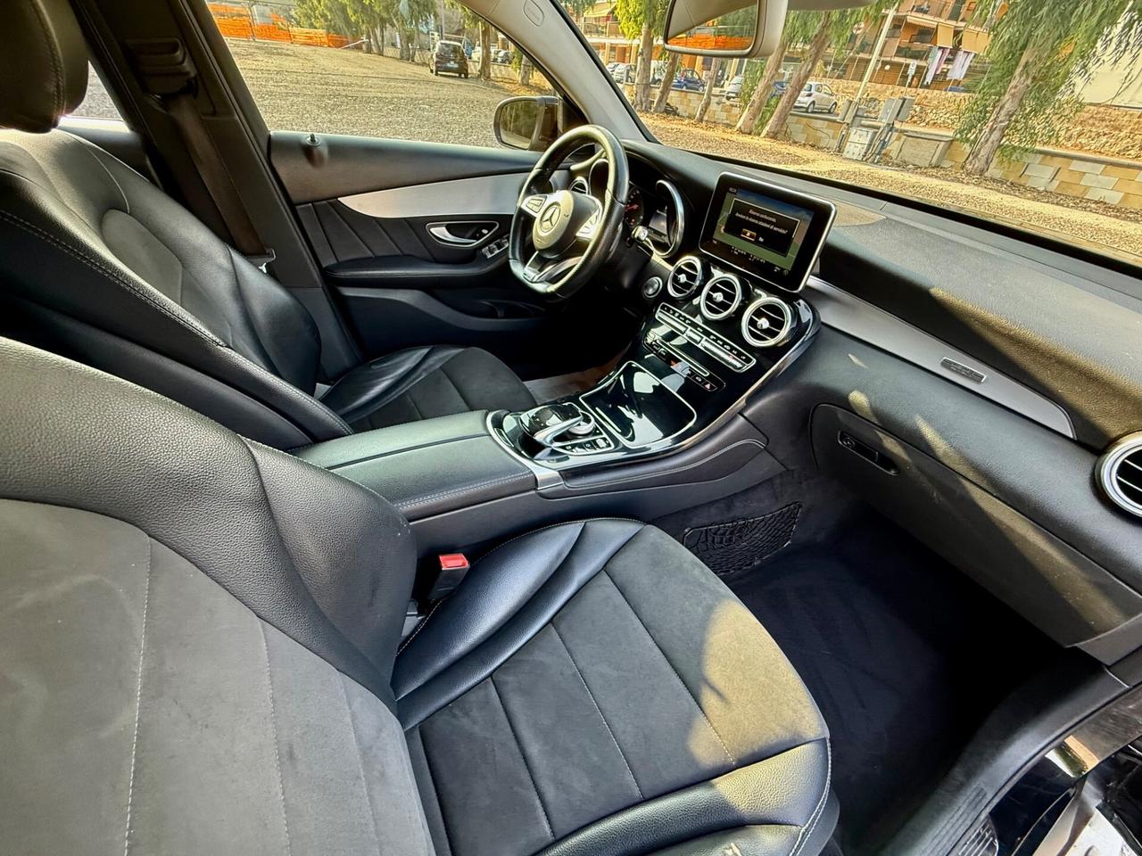 MERCEDES-BENZ GLC 220 D 4 MATIC AMG PREMIUM IVA ESPOSTA