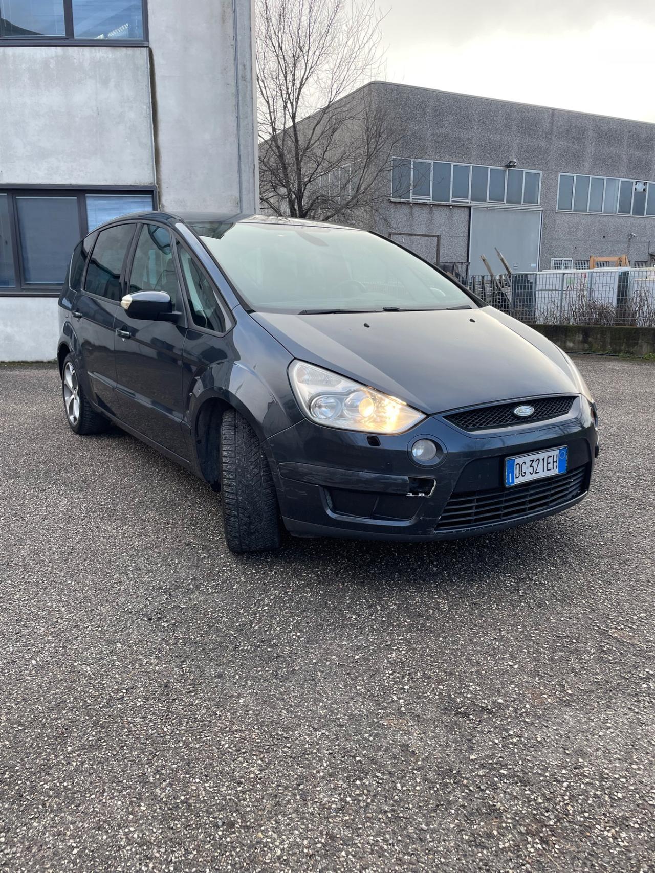 Ford S-Max 1.8 TDCi 125CV Titanium