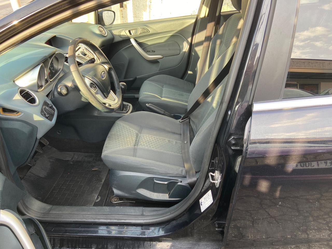 Ford Fiesta 1.4 TDCi 5p. Fermo amministrativo
