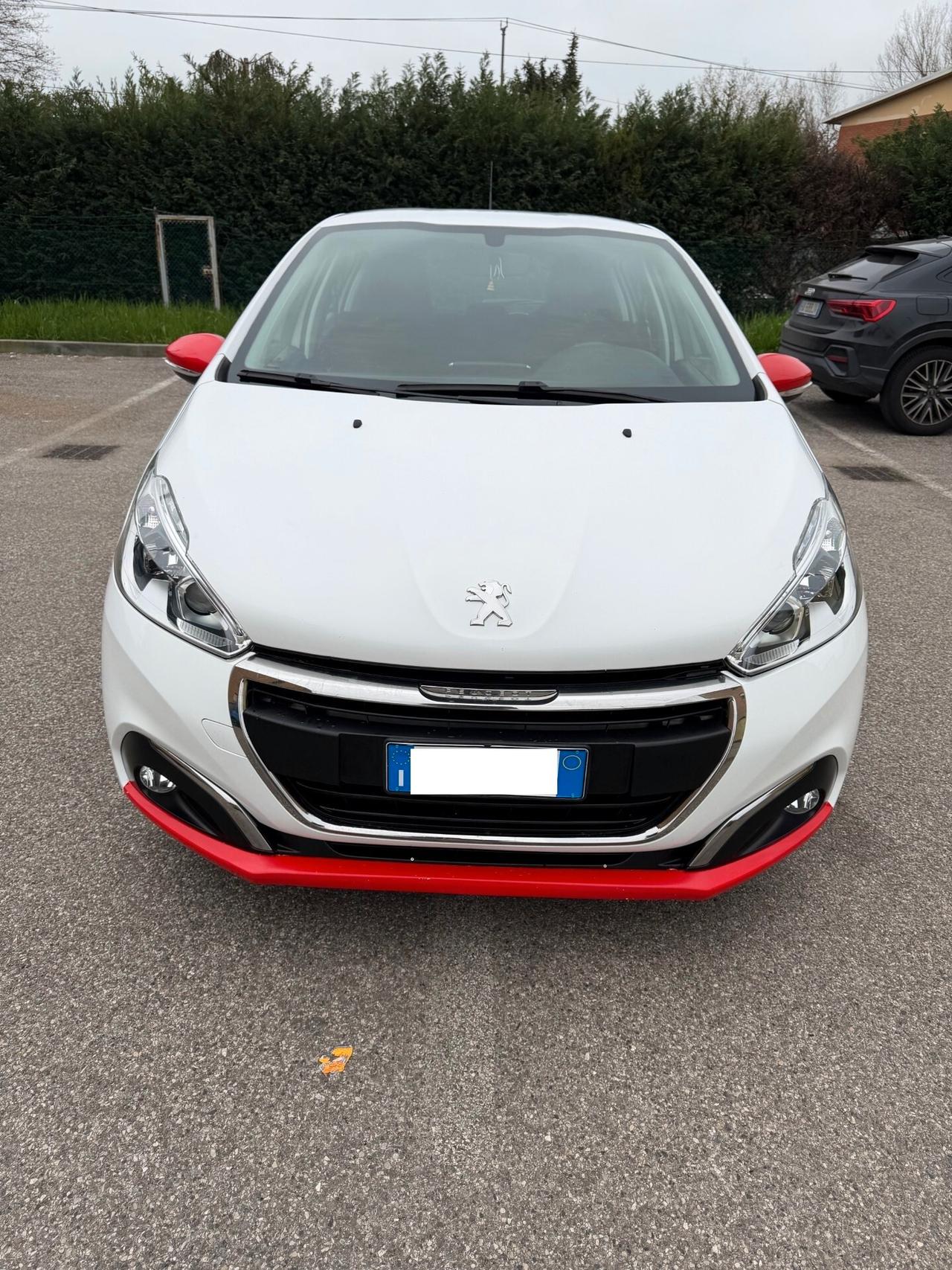 Peugeot 208 1.2 - NEOPATENTATI - 12 MESI DI GARANZIA -
