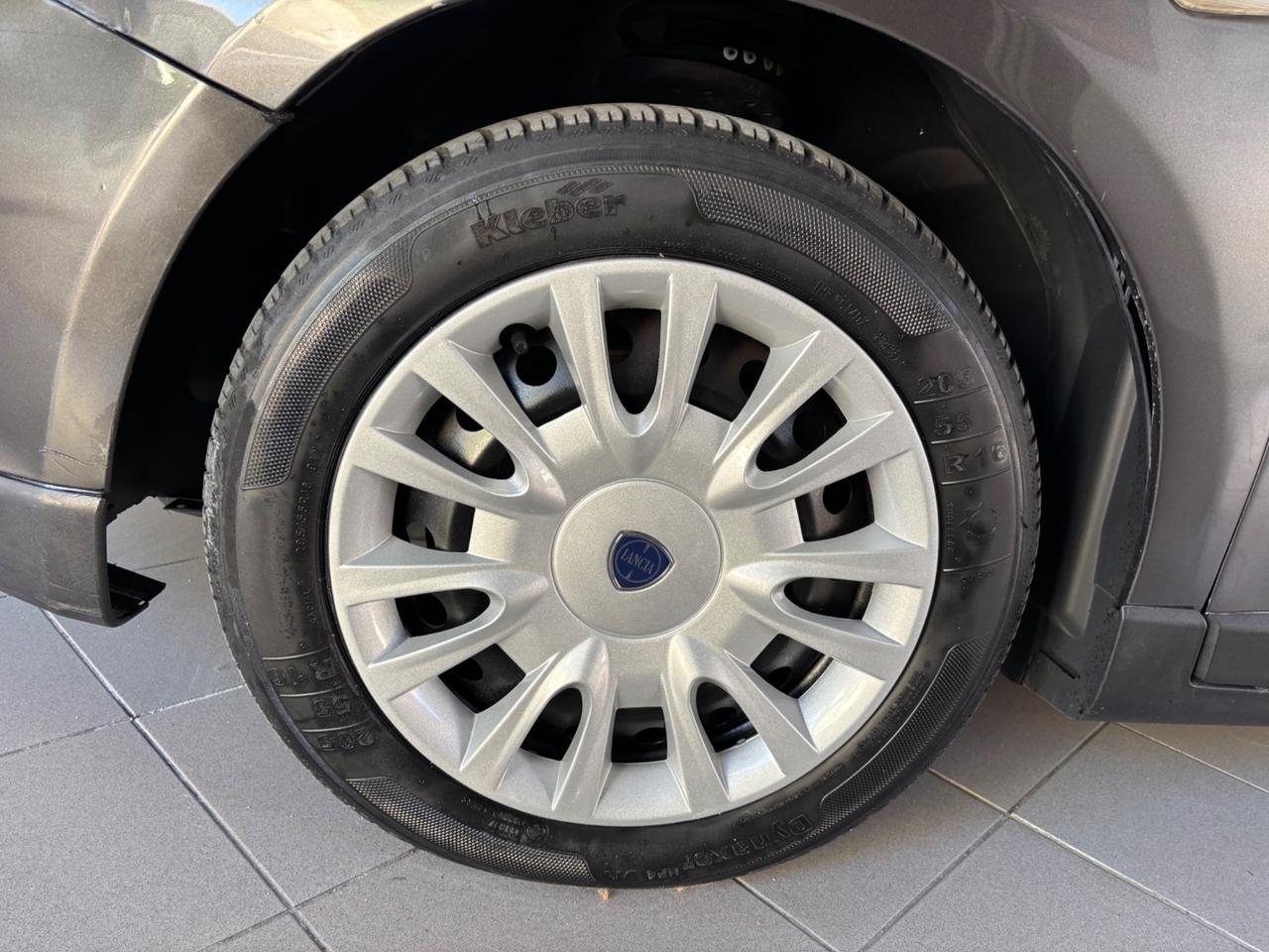 Lancia Delta 1.6 MJT DPF Argento