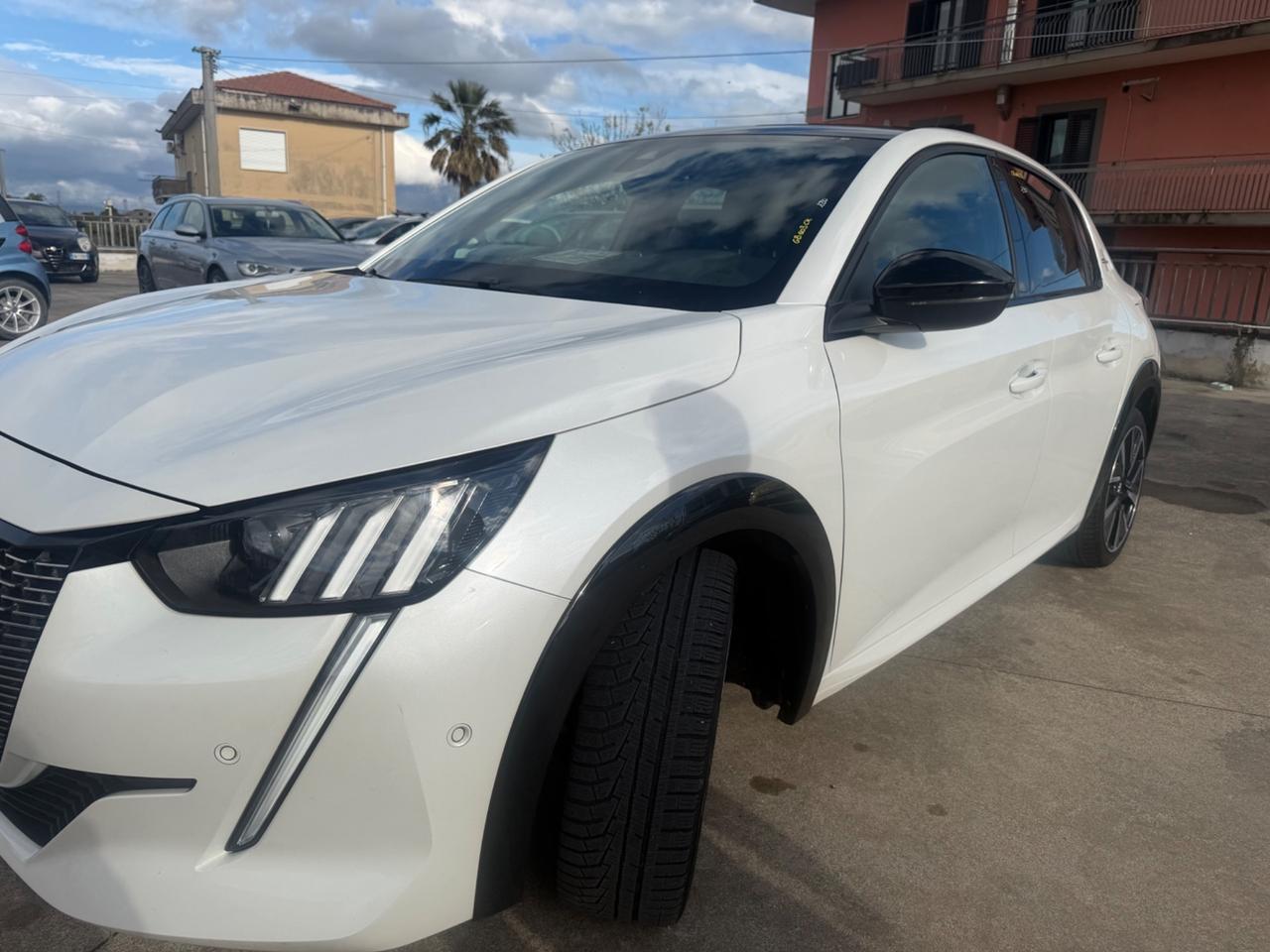 Peugeot 208 PureTech 100 Stop&Start 5 porte GT Line