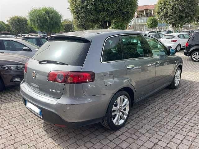 Fiat Croma 1.9 Multijet Emotion