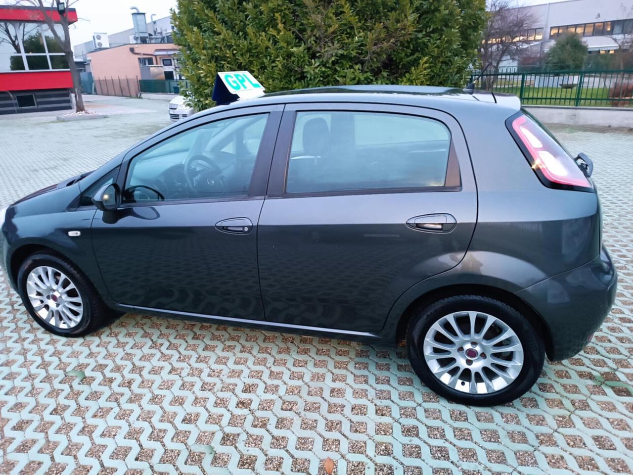 Fiat Grande Punto Evo 1.4 5p Emotion GPL (57kw)
