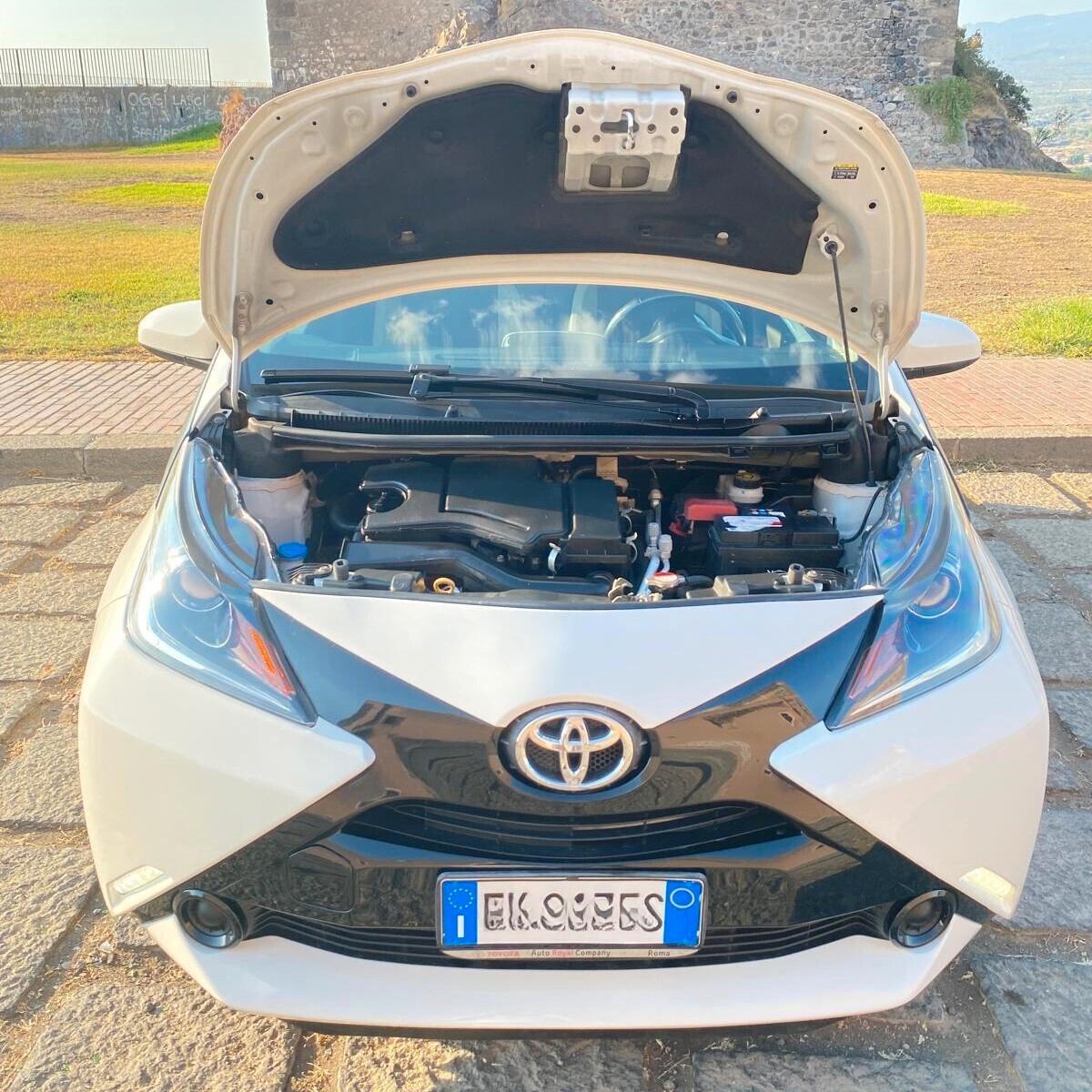 Toyota AYGO 1.0 X-Play