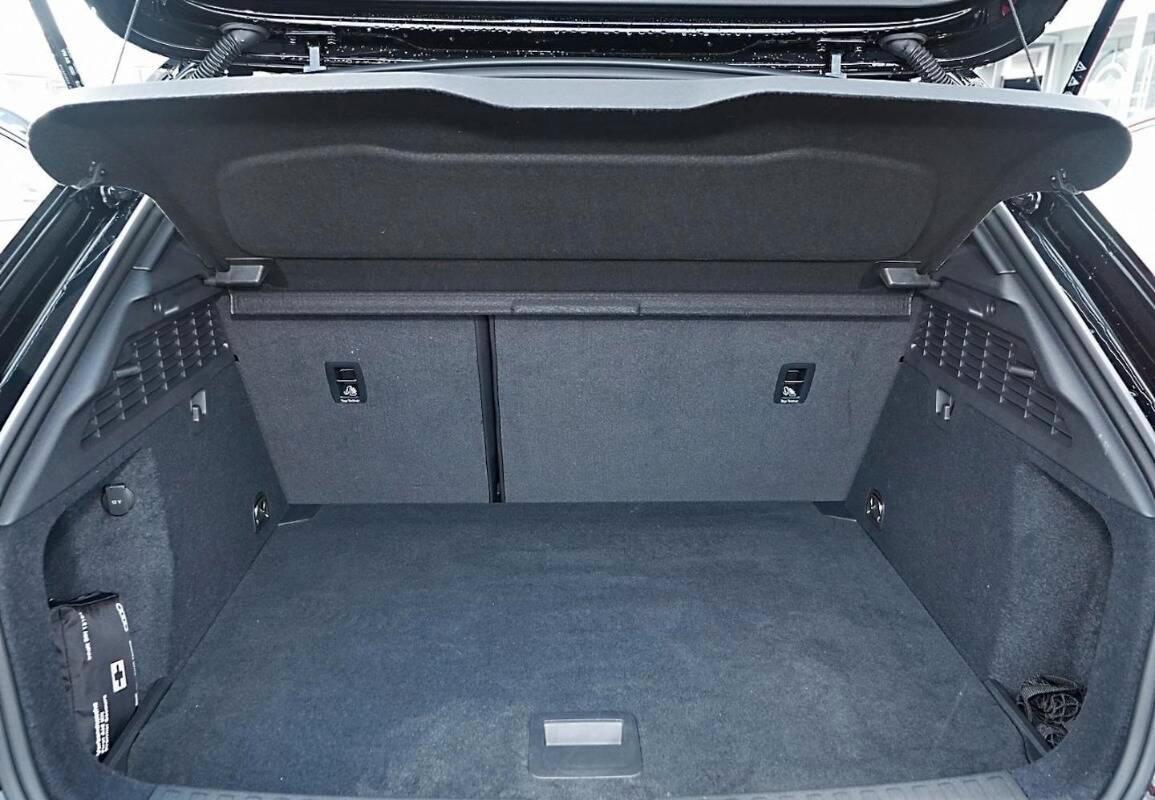 Audi S3 Sportback Sportback 333cv - Akrapovic - Head Up - Sonos