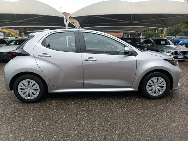 TOYOTA Yaris 1.5 Hybrid 5 porte Active