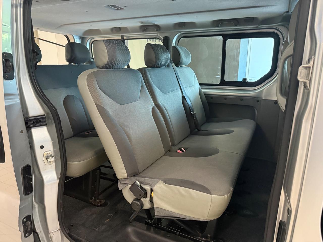 Renault Trafic T29 2.0 dCi/90 PL-TN Passenger Confort