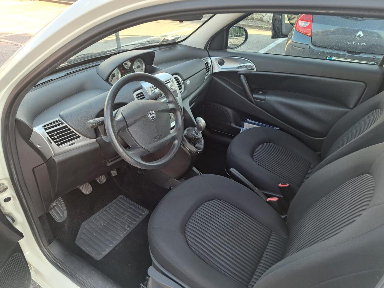 Lancia Ypsilon 1.2 Oro