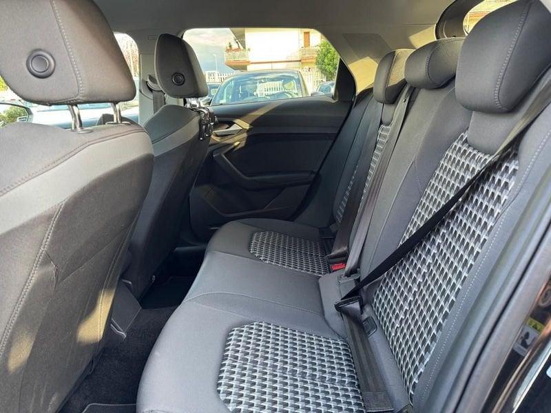 Audi A1 A1 citycarver 30 TFSI S tronic, FULL LED, RETROCAMERA
