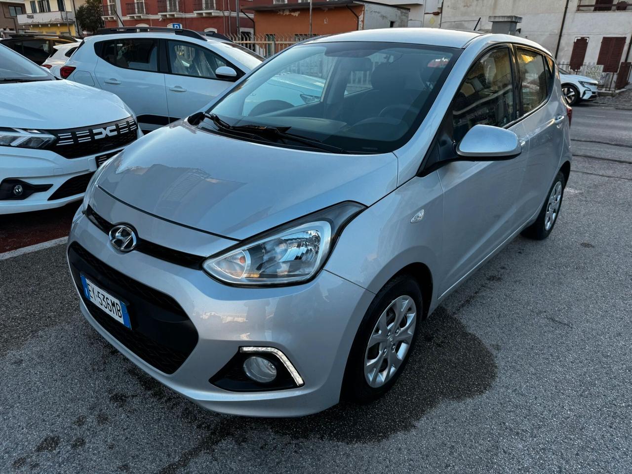 HYUNDAI i10 1,0 GPL 70 CV LOGIN 5P