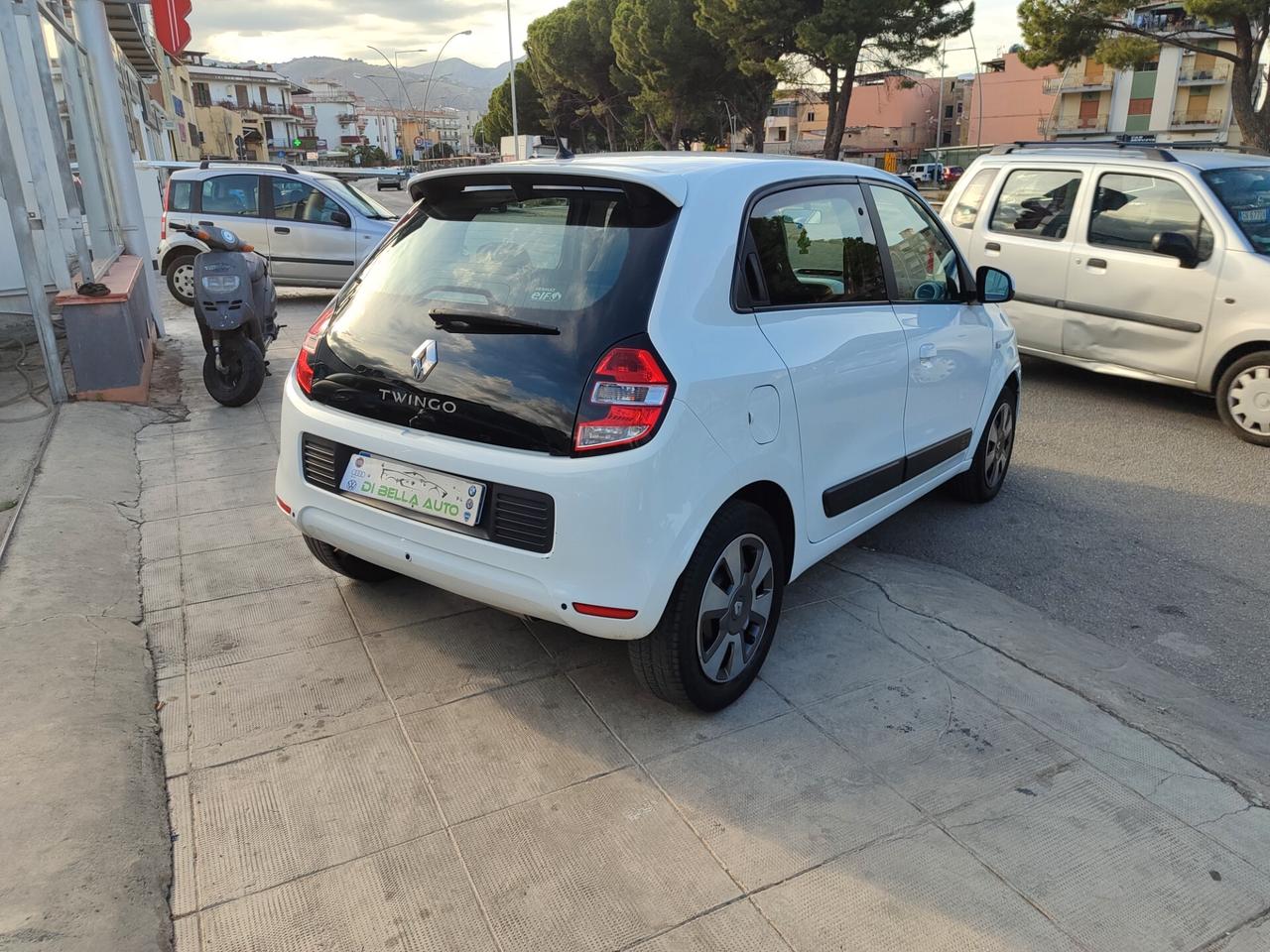 Renault Twingo TCe 90 CV EDC Intens