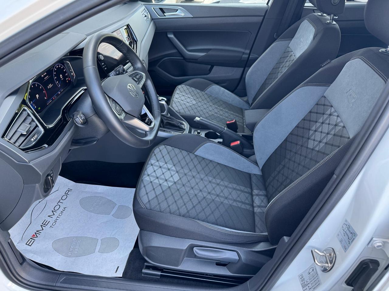 Volkswagen Taigo 1.0 tsi R-Line 110cv / NO VINCOLI