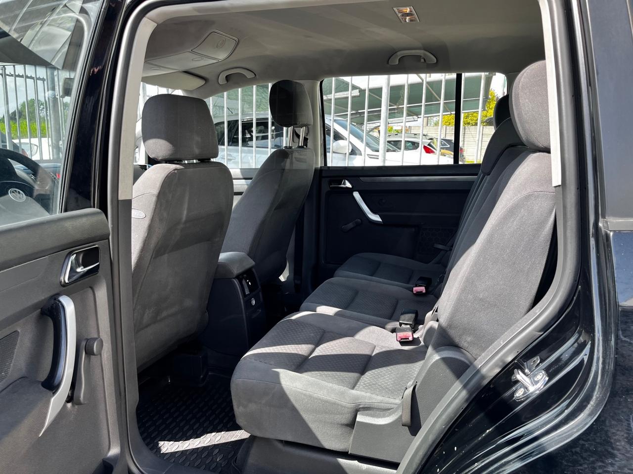 Volkswagen Touran 1.9 TDI 101CV 7 POSTI