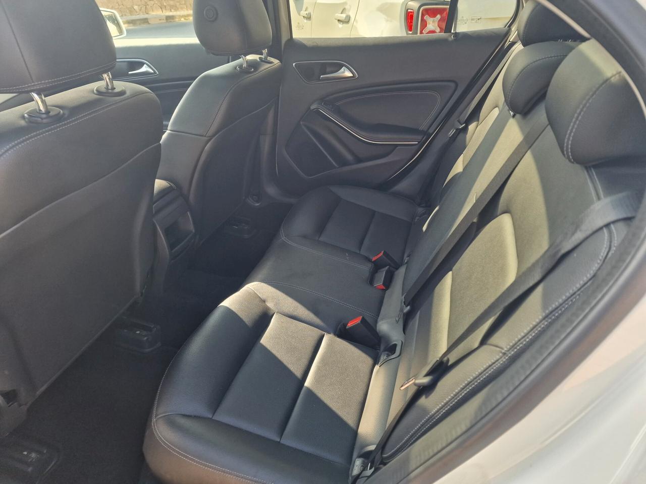 Mercedes-benz GLA 200 d Premium