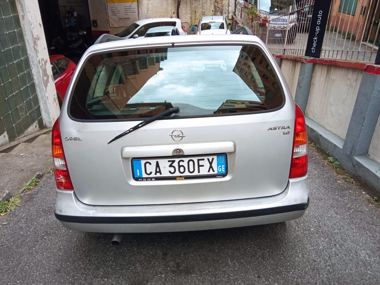 Opel Astra 1.6i 16V cat Station Wagon Club