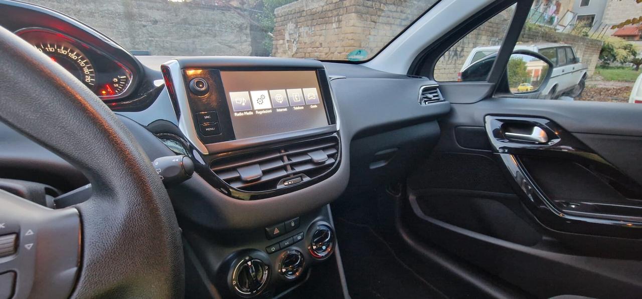 Peugeot 208 1.0 68CV 3 porte Active FINANZIAMENTI ANCHE SENZA BUSTA PAGA