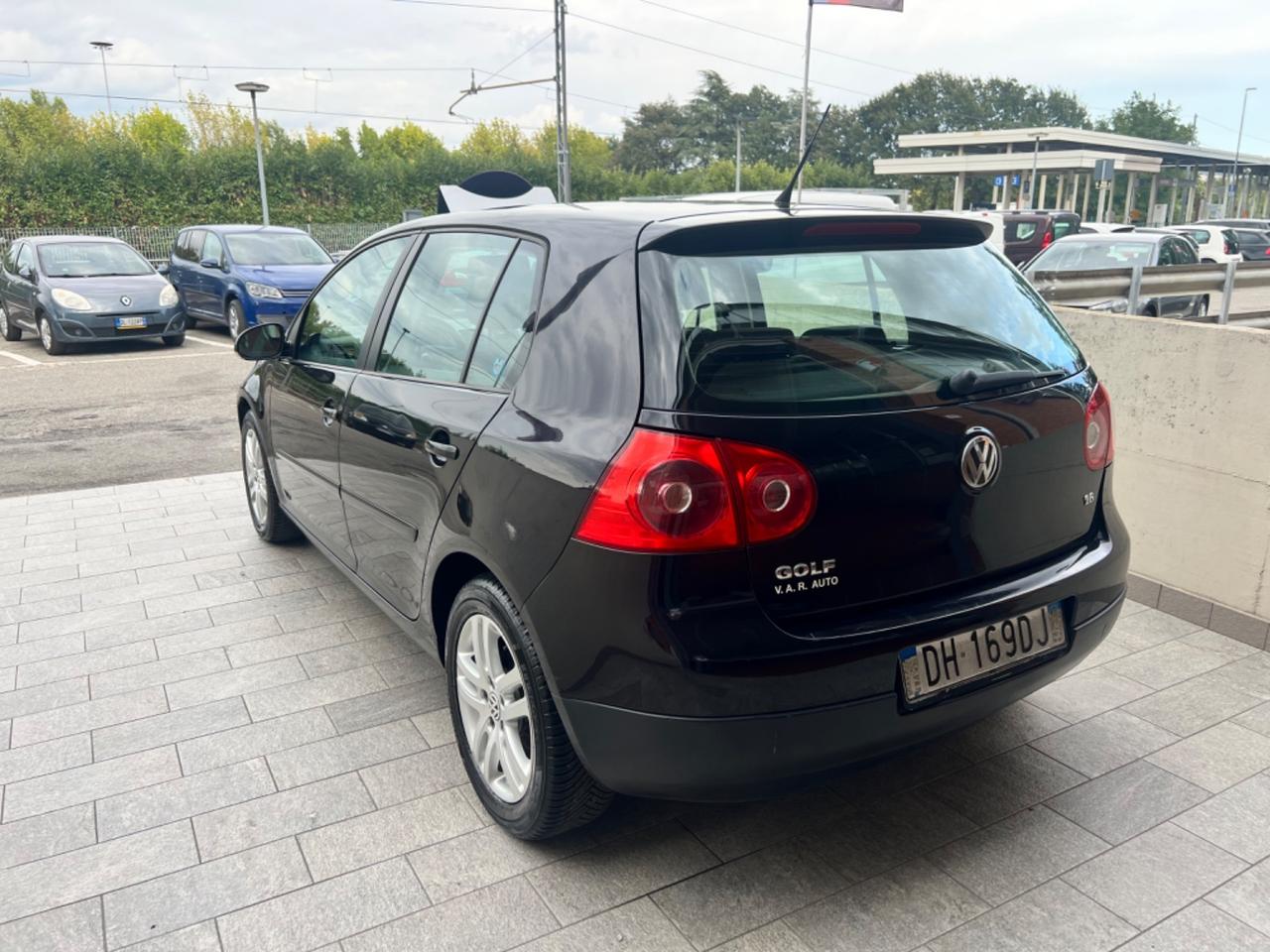 Volkswagen Golf 1.6 5p. Comfortline