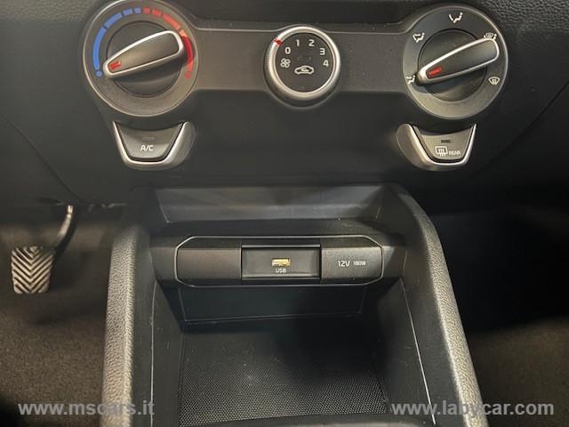 KIA Stonic 1.2 DPI Urban