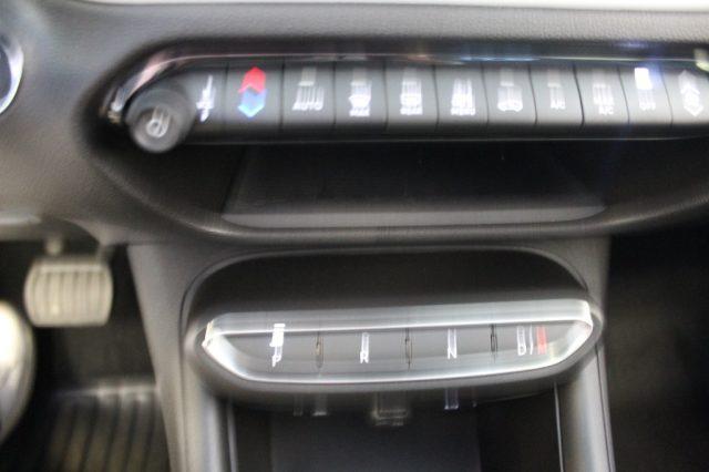 FIAT 600 Hybrid 100 CV DCT MHEV -KM0