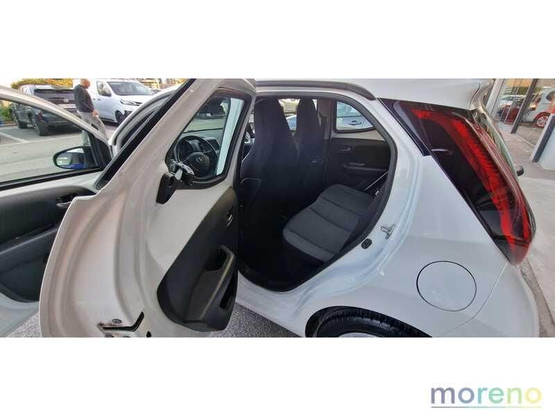 Toyota Aygo 1.0 72 CV x-play
