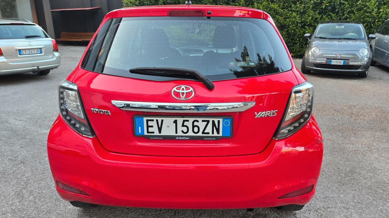 Toyota Yaris 1.0 5 porte Lounge
