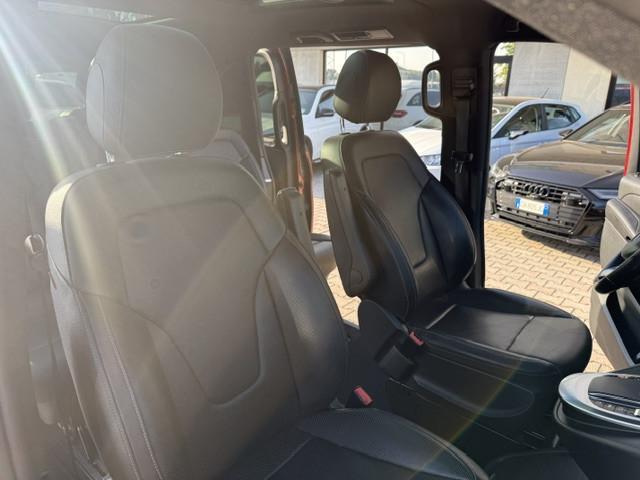 Mercedes V 300 D Premium AMG 4Matic 9G-Tronic Plus Long