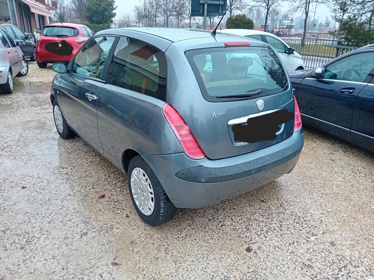 Lancia Ypsilon 1.2 adatta a neopatentati