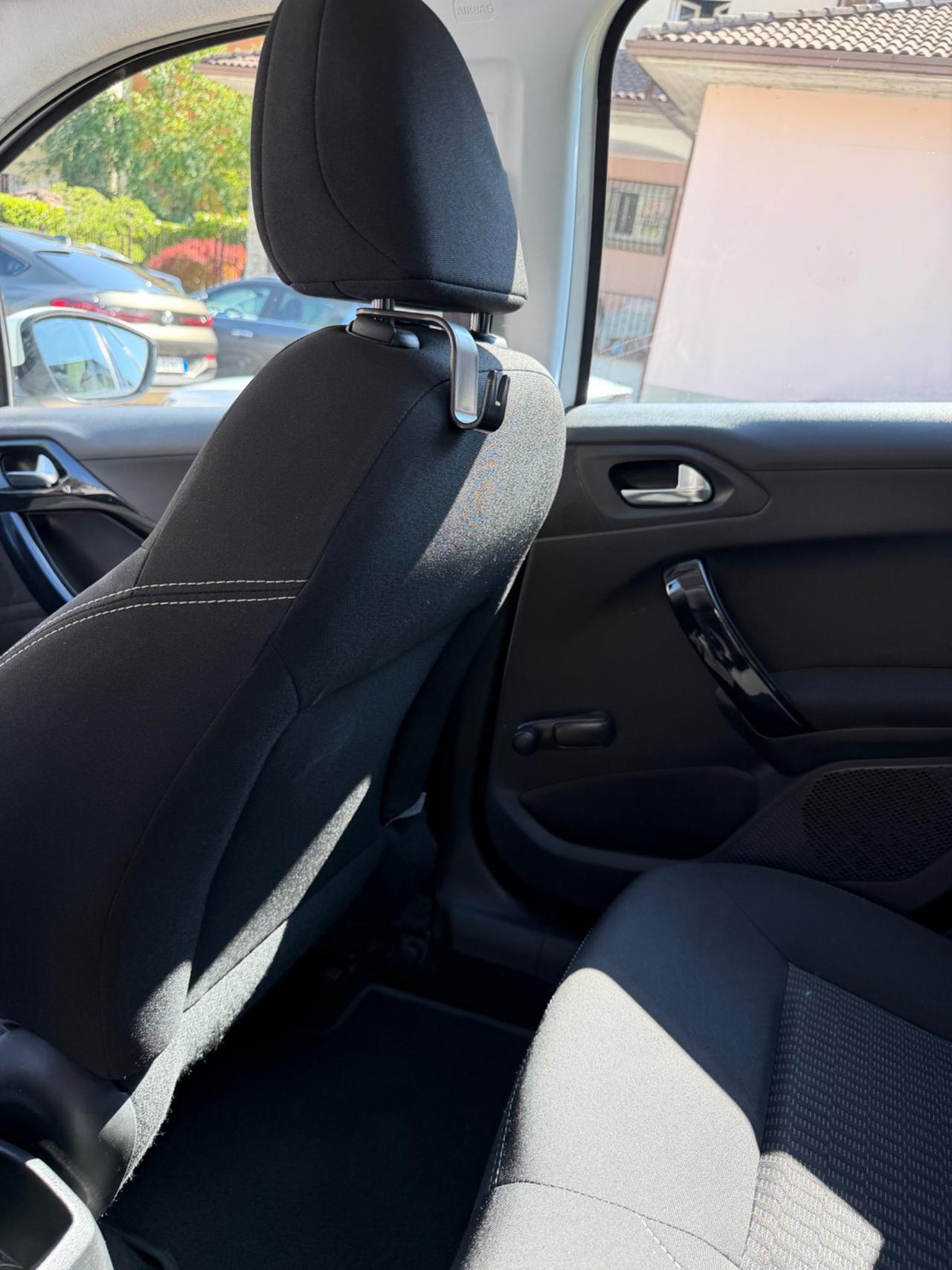 Peugeot 208 S&S 5P ALURE KMCERT UNICOPR