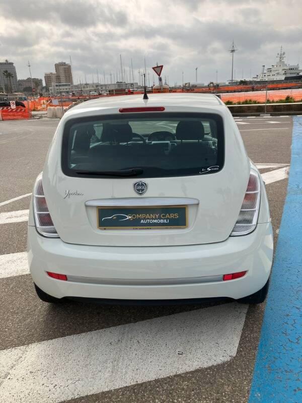 Lancia Ypsilon 1.2 8v Argento