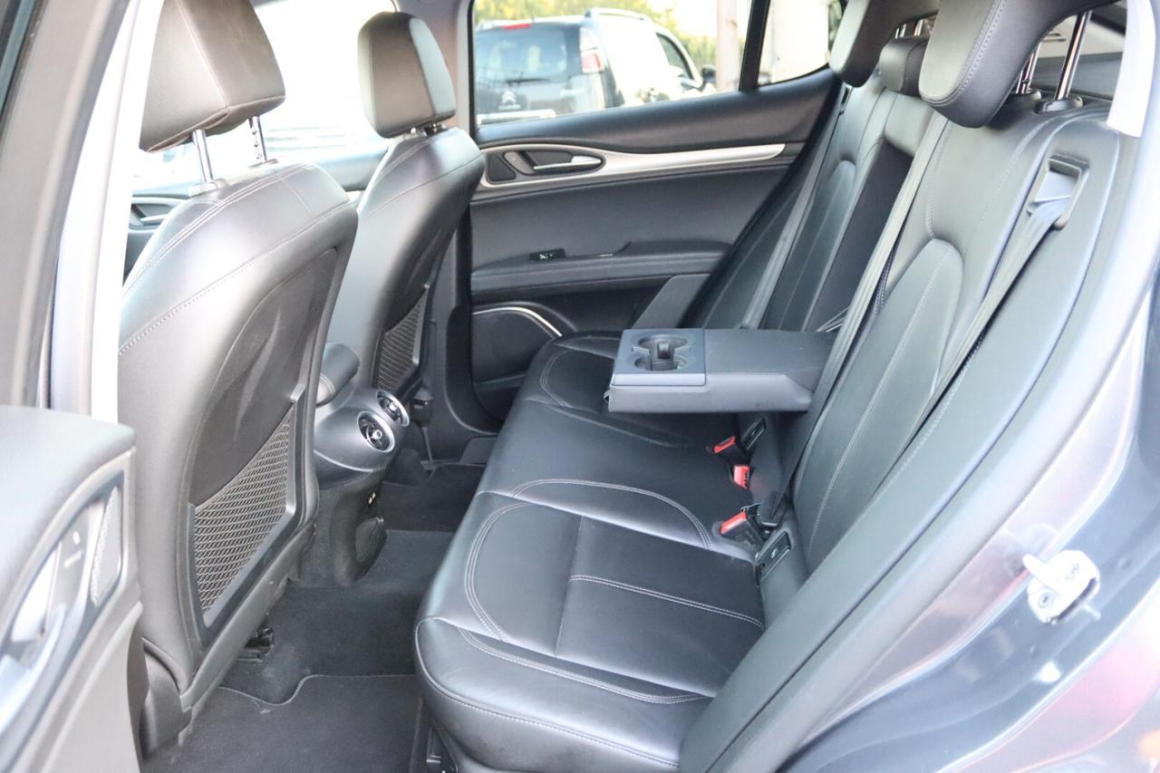 Alfa Romeo Stelvio 2.2 Turbodiesel 210 CV AT8 Q4 Executive