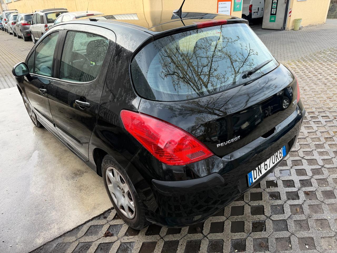 Peugeot 308 1.6 HDi 90CV FAP 5p. Premium