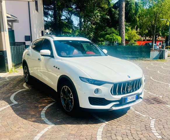 Maserati Levante 3.0 V6 275cv auto - book service - full full