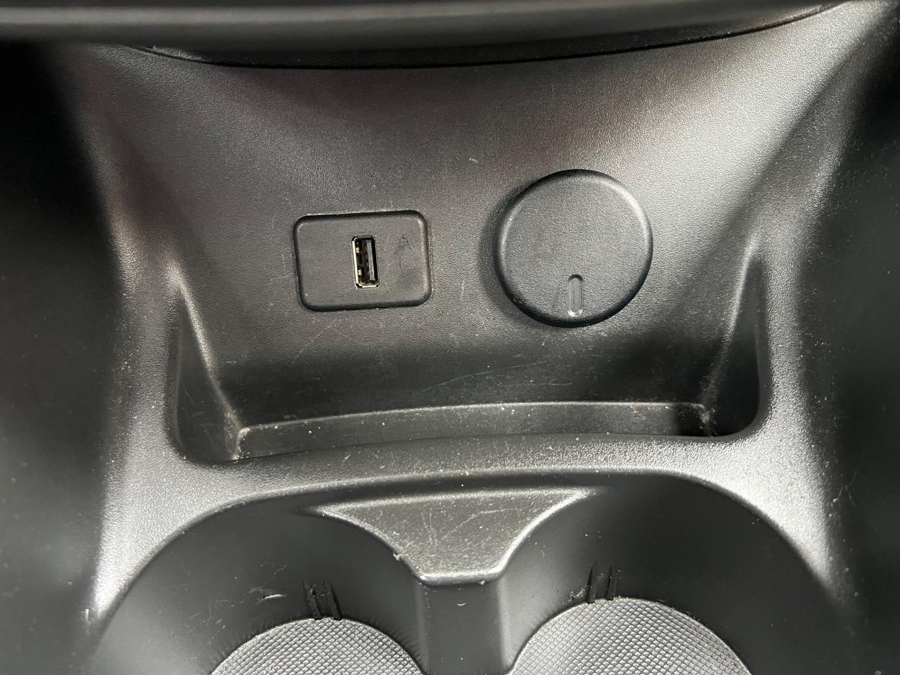 Opel Corsa 1.4 90CV GPL Tech 5 porte b-Color