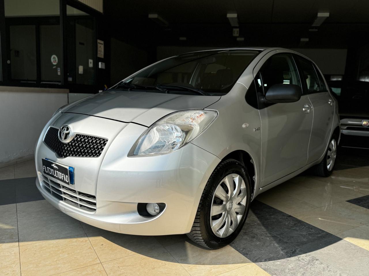 Toyota Yaris 1.4 D-4D DPF 5 porte