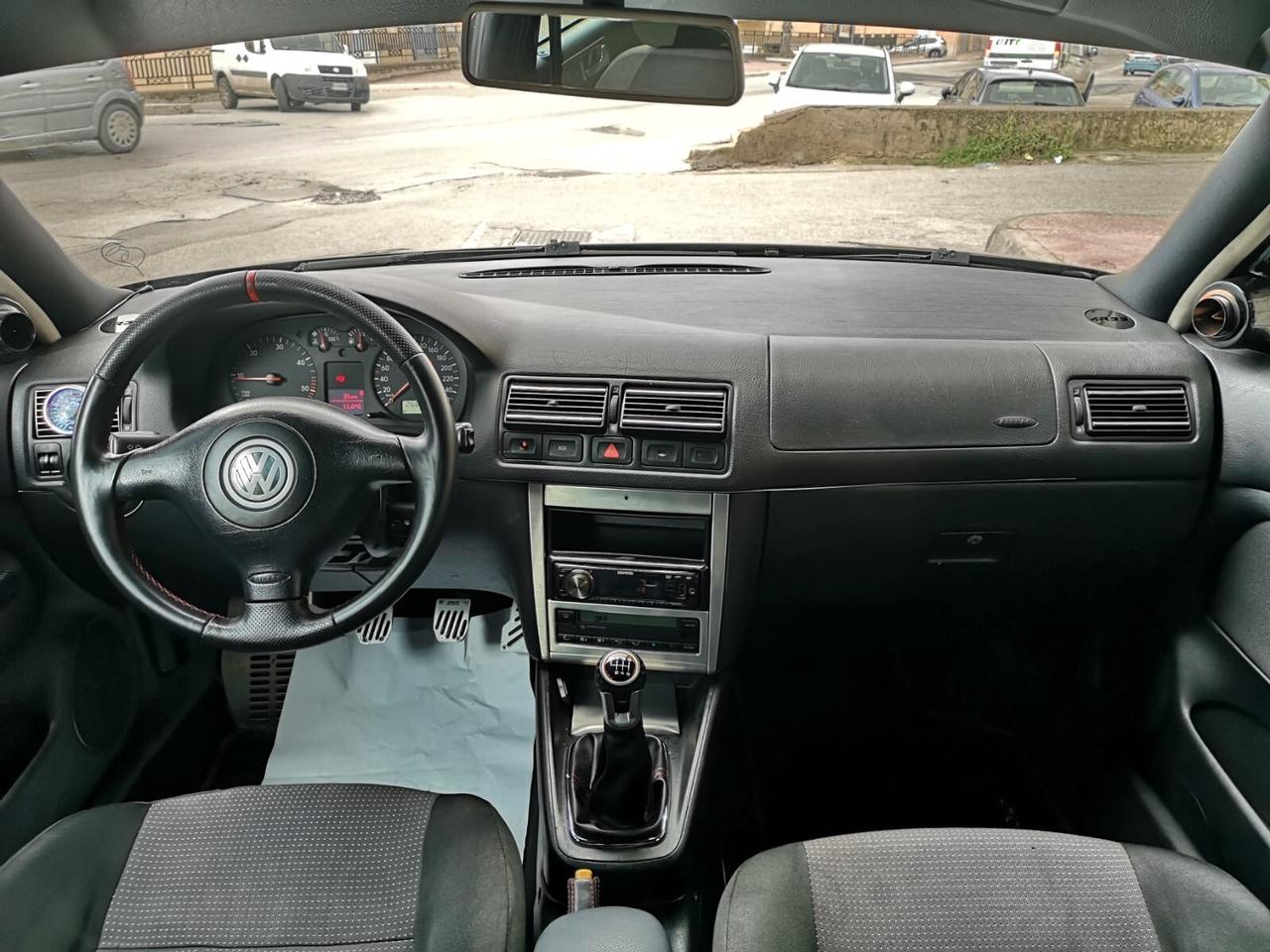 VOLKSWAGEN Golf 1.9 TDI 130 CV 5p.