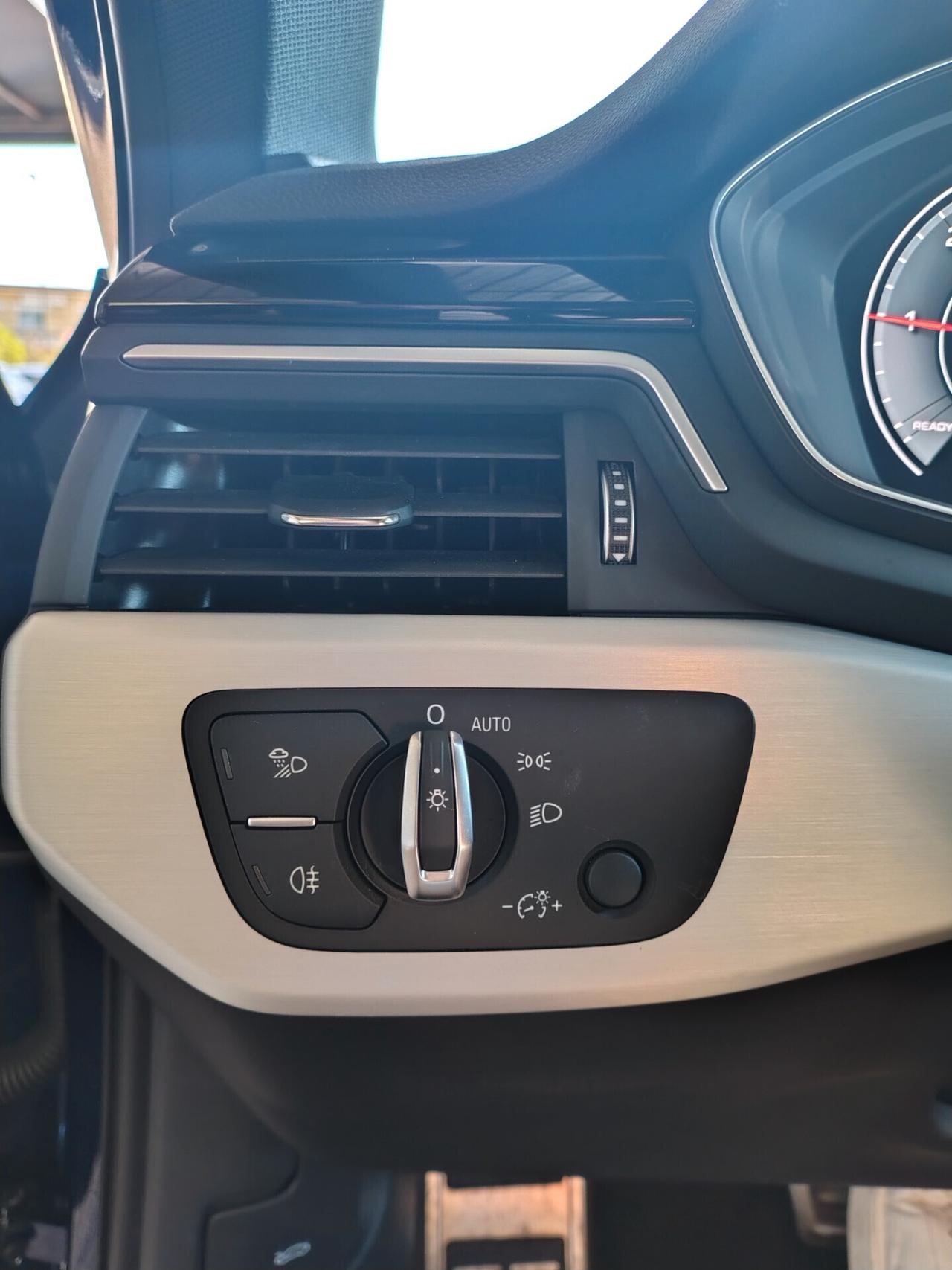 Audi A4 Avant 40 TDI S tronic line edition