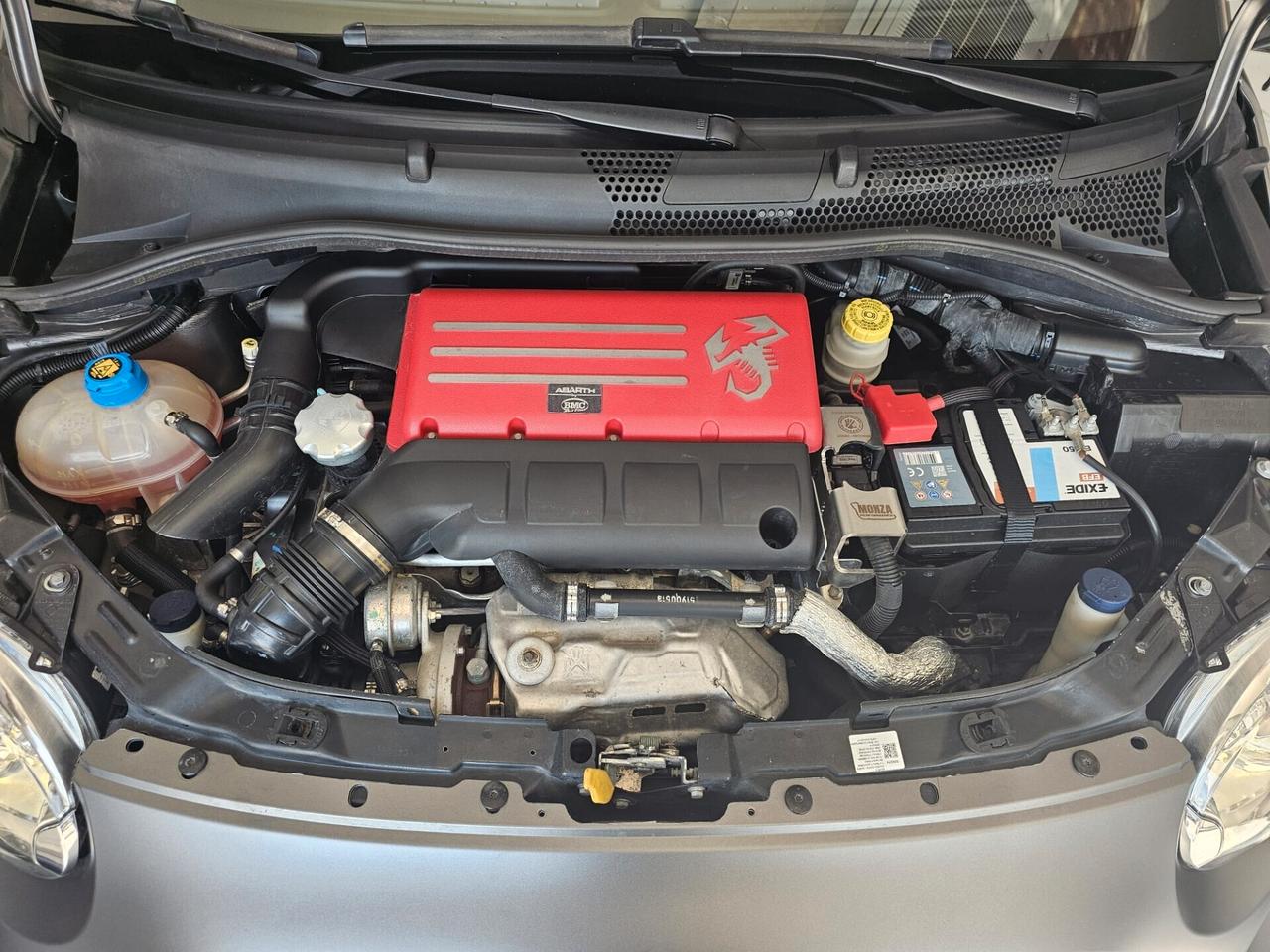 Abarth 595 C 1.4 Turbo T-Jet 180 CV Esseesse