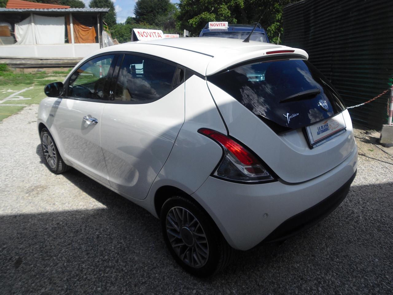 Lancia Ypsilon 0900 TWINAIR 5P 85CV METANO