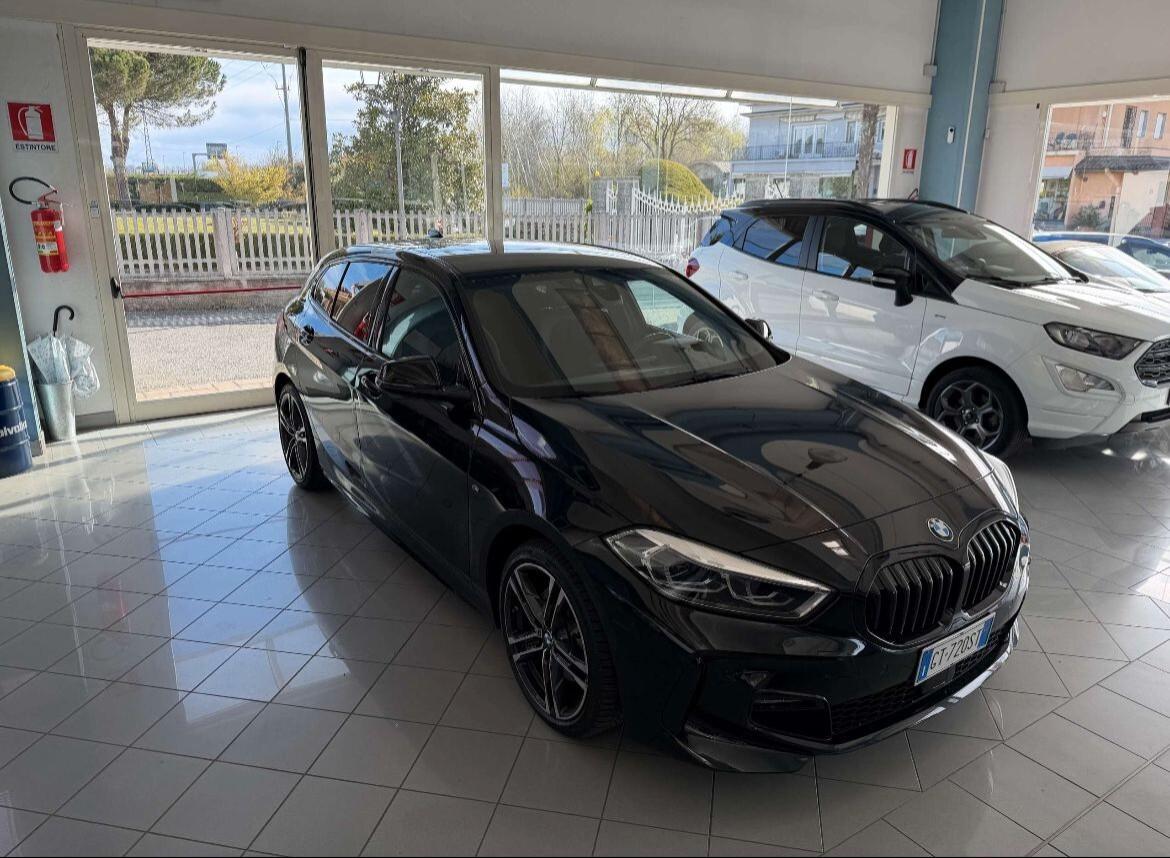Bmw 118 118d 5p. Msport Exterior