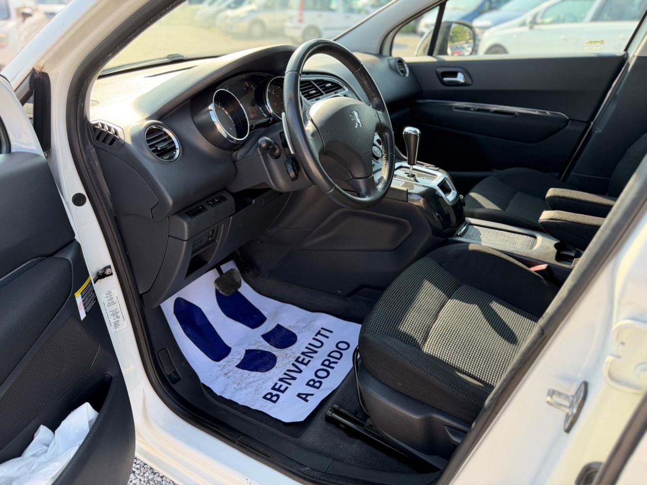Peugeot 5008 1.6 e-HDi 112CV Stop&Start cambio robotizzato Tecno