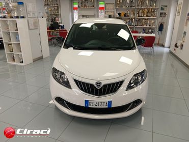 Lancia Ypsilon 1.0 5 p Hybrid Platino