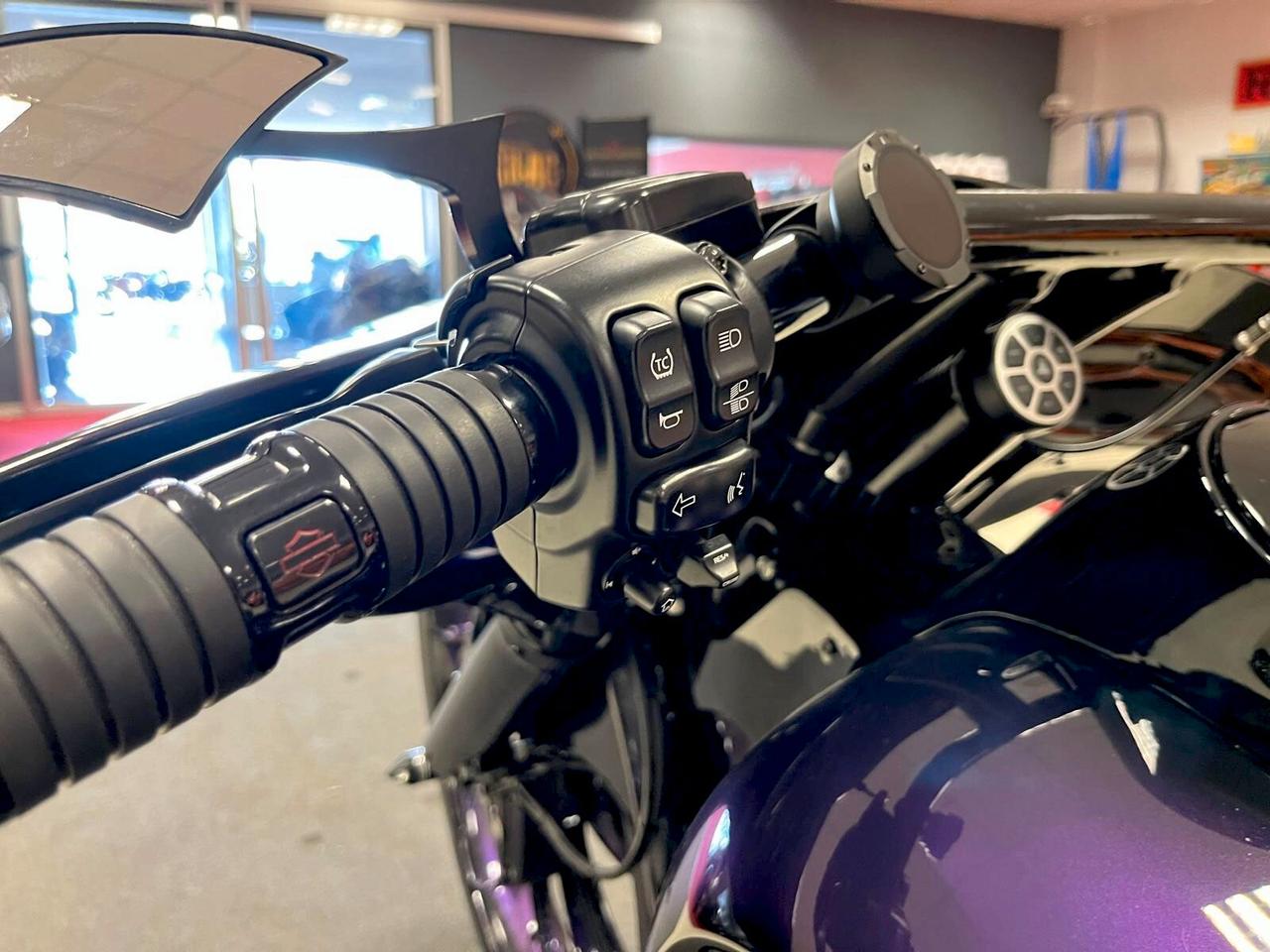 Harley-davidson FLHX Street Glide