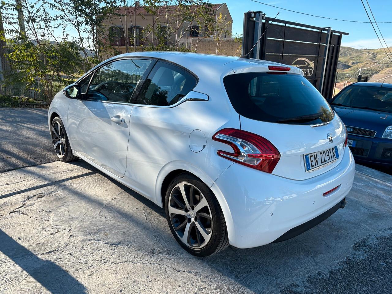 Peugeot 208 Gt-Line 1.6 e-HDi 115 CV
