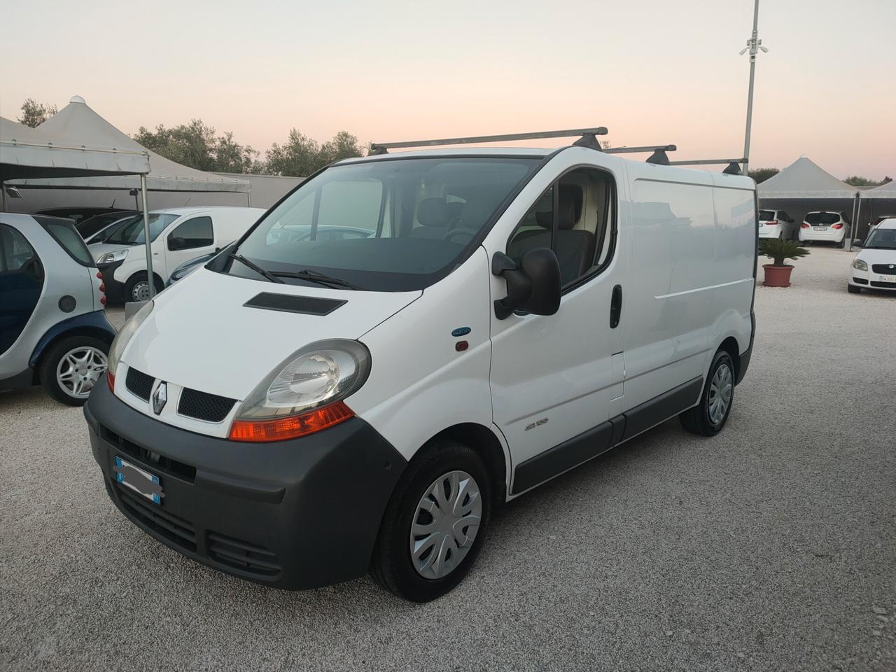 Renault Trafic T29 1.9 dCi/100 cv Cabinato Ice