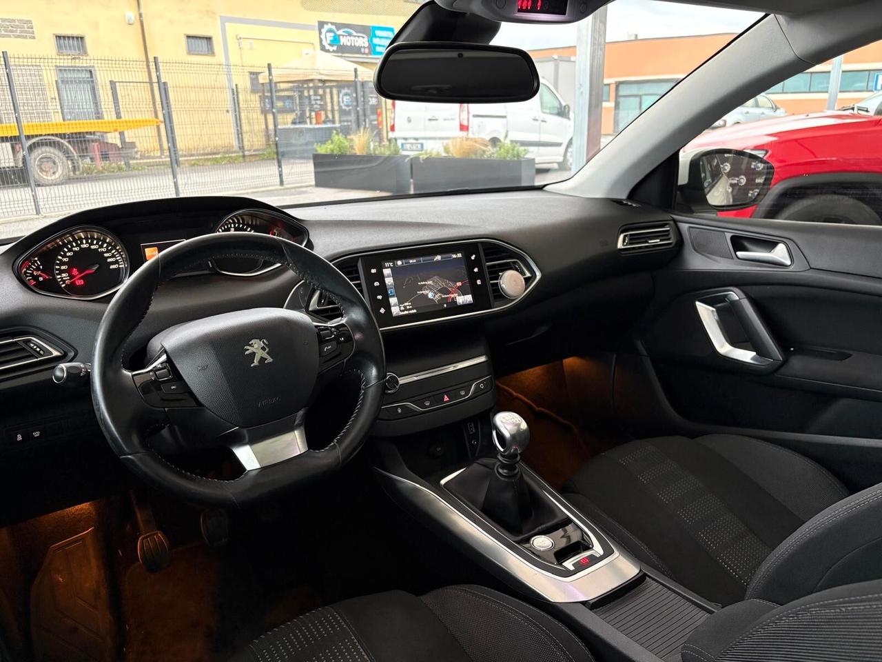 Peugeot 308 1.6 BlueHDi 120cv Allure